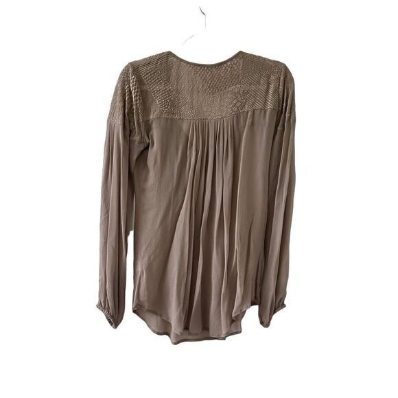 Gold Hawk Tassel Front Long Sleeve Peasant Blouse Womens Tan Size XS - Picture 4 of 8